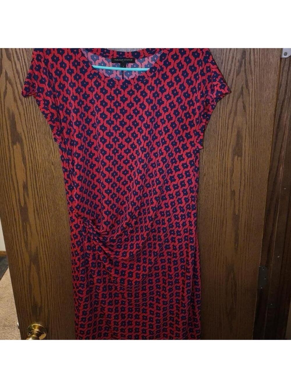 Size L - Picture 1 of 3